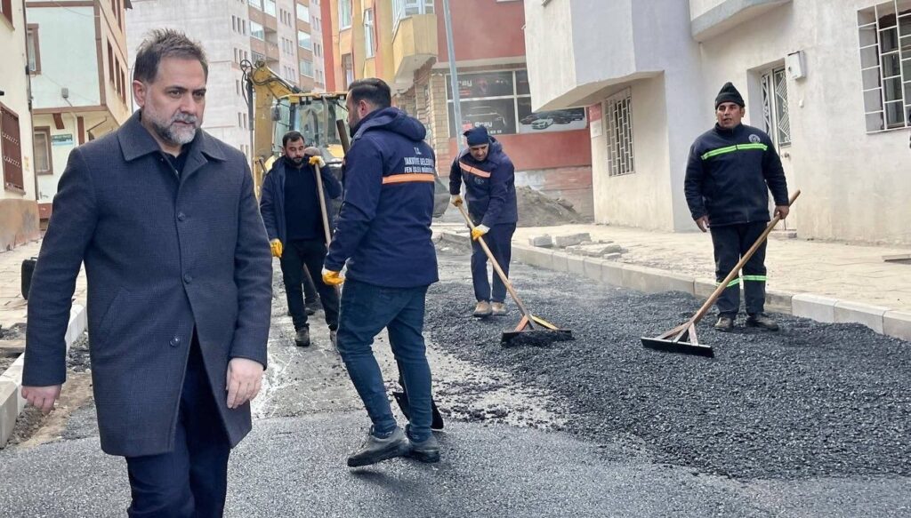 Yakutiye’de Bahar Mesaisi Başladı: Asfalt ve Kaldırım Çalışmaları Hızlandı